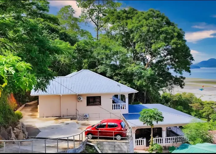 Villea Frangipani Top Floor 2 Bedroom Apartment